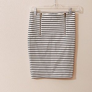 Stripped pencils skirt